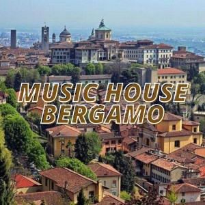 Dengarkan lagu Swimming Line (Blue Mood Mix) nyanyian Frank Mantero dengan lirik