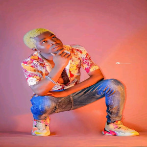 收聽Litilson的Estou Andar歌詞歌曲