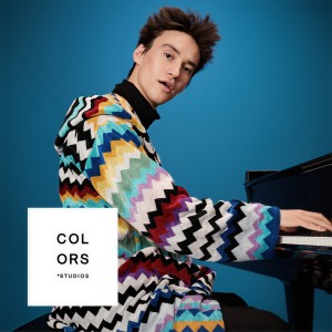 ดาวน์โหลดและฟังเพลง Little Blue (A COLORS SHOW) พร้อมเนื้อเพลงจาก Jacob Collier