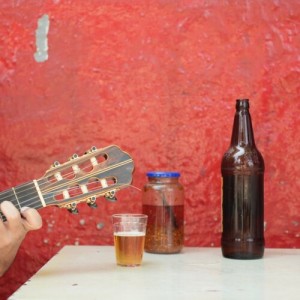 收聽Daniel Tatit的Todo Brasileiro é Mané歌詞歌曲