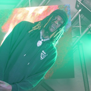 收听Moonwavesxi的Wait (Freestyle) (Explicit) (Freestyle|Explicit)歌词歌曲