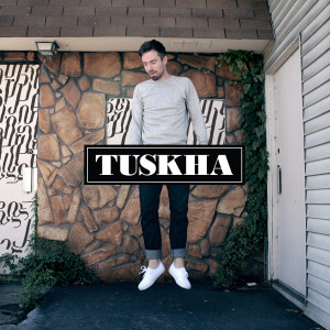ดาวน์โหลดและฟังเพลง First Date พร้อมเนื้อเพลงจาก Tuskha