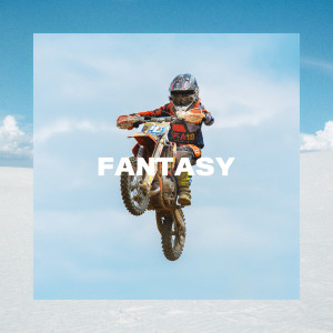 ดาวน์โหลดและฟังเพลง Fantasy พร้อมเนื้อเพลงจาก Phoebe Ryan