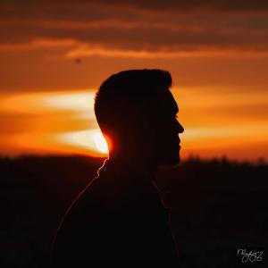 收聽Nick Betzing的Plead For Me (feat. Aha Gazelle)歌詞歌曲