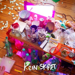 ดาวน์โหลดและฟังเพลง 1Paper (Explicit) พร้อมเนื้อเพลงจาก Vini Paff