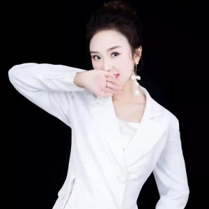 Listen to 昨夜西江 (完整版) song with lyrics from 马伊丽