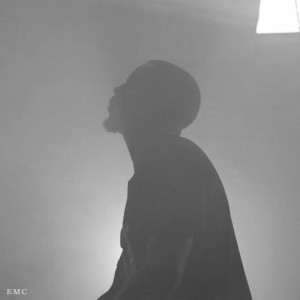 Dengarkan Never Give Up lagu dari Blunted Beatz dengan lirik
