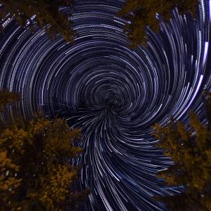 收聽Jazaniah的Time Travel歌詞歌曲
