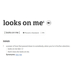 ดาวน์โหลดและฟังเพลง LOOKS ON ME พร้อมเนื้อเพลงจาก LAZYHOLIC
