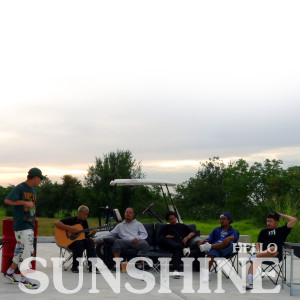 ดาวน์โหลดและฟังเพลง Hello Sunshine (Explicit) พร้อมเนื้อเพลงจาก PARADIGM