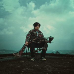 Dengarkan Picture, You. lagu dari Ravi Andika dengan lirik