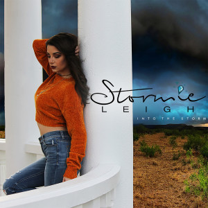 收聽Stormie Leigh的Watch Me (Muddy Dance) (Explicit)歌詞歌曲