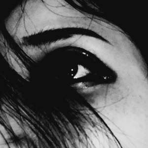 ดาวน์โหลดและฟังเพลง The Others พร้อมเนื้อเพลงจาก Sera Eke