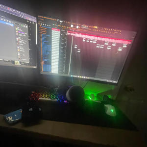 ionshopatsaks exclusives的專輯tilltheend (feat. ripthepack & juggmyslatt) [Explicit]