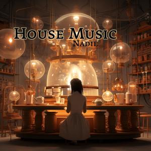 House Music的專輯Nadie