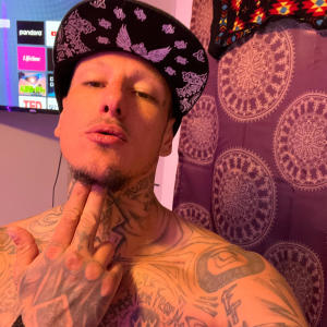 收聽Tyler Durdin的Eyeroll (Explicit)歌詞歌曲