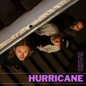 ดาวน์โหลดและฟังเพลง Hurricane พร้อมเนื้อเพลงจาก Bach