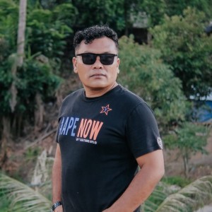 Eso Pandia的專輯Robah (Explicit)