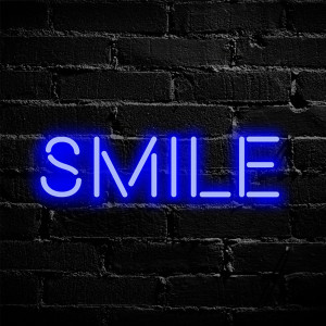 收聽Leo Napier的Smile歌詞歌曲
