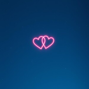 收聽Hariom Kumar的Whispers in Moonlight歌詞歌曲