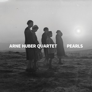 ดาวน์โหลดและฟังเพลง Pearls พร้อมเนื้อเพลงจาก Arne Huber