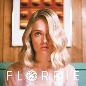 ดาวน์โหลดและฟังเพลง Real Love พร้อมเนื้อเพลงจาก Florrie