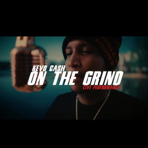 ดาวน์โหลดและฟังเพลง On The Grind (Explicit) พร้อมเนื้อเพลงจาก KevoCash