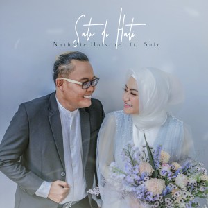 ดาวน์โหลดและฟังเพลง Satu Di Hati พร้อมเนื้อเพลงจาก Nathalie Holscher