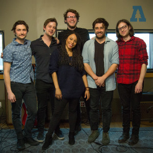 ดาวน์โหลดและฟังเพลง Jolene (Audiotree Live Version) พร้อมเนื้อเพลงจาก Great Caesar