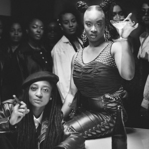 Listen to PAPIER (Explicit) song with lyrics from KT Gorique