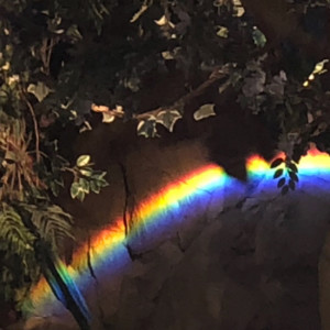 收聽Giselle Mosley的Rainbow (feat. Francis)歌詞歌曲