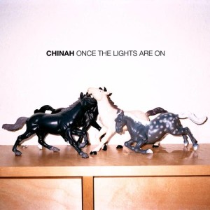 ดาวน์โหลดและฟังเพลง We Go Back พร้อมเนื้อเพลงจาก CHINAH