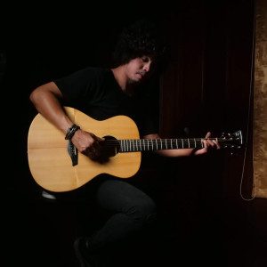 Dengarkan เวลาไม่เท่ากัน lagu dari P.Santa dengan lirik