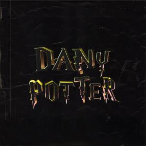 收聽Danylo的Horrocrux歌詞歌曲