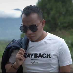 Dengarkan Gagal Mendampingi Mu lagu dari Andra Respati dengan lirik