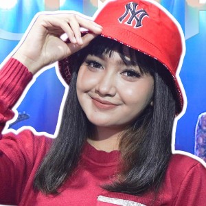 Dengarkan Ambyar Mak Pyar lagu dari Jihan Audy dengan lirik