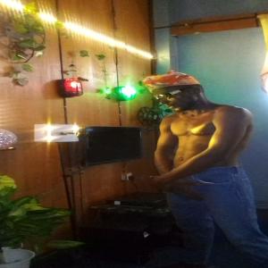 收聽TOSANG的Rain歌詞歌曲