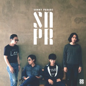 ดาวน์โหลดและฟังเพลง คว้าง พร้อมเนื้อเพลงจาก Sunny Parade