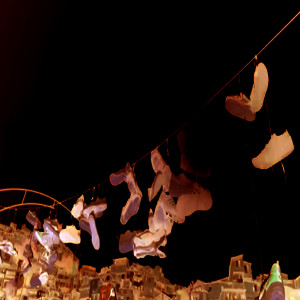 ดาวน์โหลดและฟังเพลง La Calle Es Mi Novia พร้อมเนื้อเพลงจาก Heros Mur