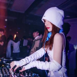 Album 动感DJ 劲爆来袭 from 温野