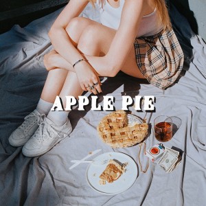 ดาวน์โหลดและฟังเพลง APPLE PIE พร้อมเนื้อเพลงจาก XYLØ