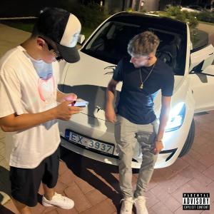 收聽YUNG MK的ВИНОВАТА (feat. SLY) (Explicit)歌詞歌曲