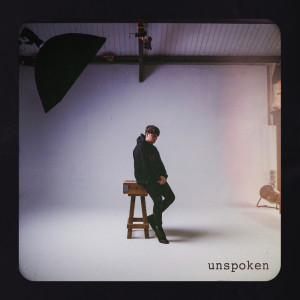 收听Aaron Smith的Unspoken歌词歌曲