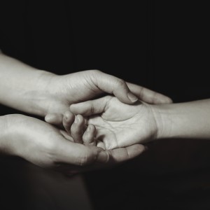 Listen to 우리 서로 (feat. 조찬미) (Love One Another) song with lyrics from 김혜현