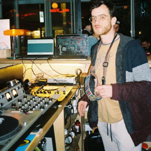 אסקר的專輯חירפון 2 (Explicit)