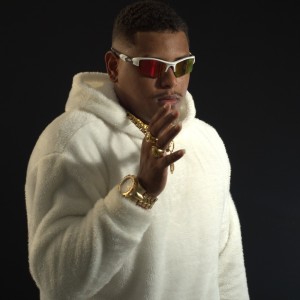 Dengarkan lagu Mozão - Foi para Você Que Eu Me Entreguei de Coração nyanyian DJ DIEGO O ÚNICO dengan lirik