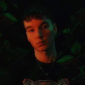 收聽Nupe的Eksoottinen (Explicit)歌詞歌曲