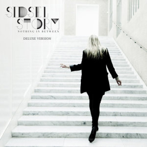 ดาวน์โหลดและฟังเพลง Left Behind พร้อมเนื้อเพลงจาก Sidsel Storm
