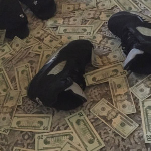 Album Dinheiro (Explicit) oleh Benkss og