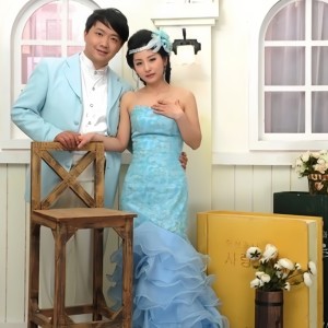 Dengarkan lagu 一直都爱你 (伴奏) nyanyian 肖渊 dengan lirik